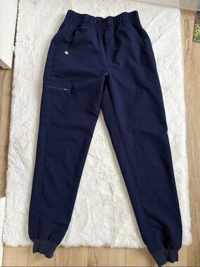 XS navy blue figs joggers